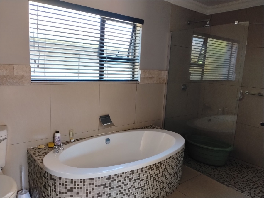 3 Bedroom Property for Sale in Universitas Ridge Free State